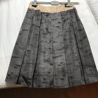 PRADA(プリント ・ ひざ丈スカート)のフリマアイテム一覧 PRADA(プリント ・ ひざ丈スカート)のフリマアイテム一覧