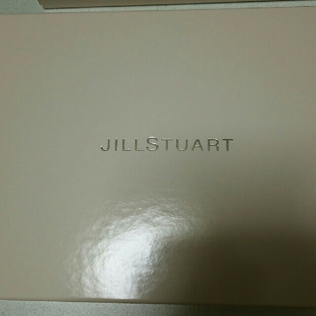 JILLSTUART(ジルスチュアート)の専用ジルスチュアートハンドクリーム&タオルハンカチ 新品 レディースのファッション小物(ハンカチ)の商品写真