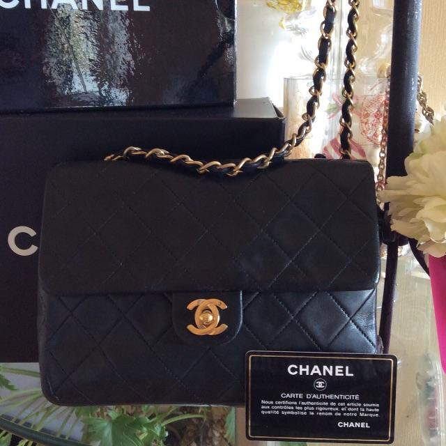 CHANEL - 週末お値下げ❣️シャネルヴィンテージミニマトラッセ20❣️ゆったり斜めかけ