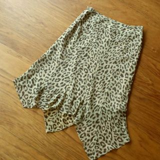 アンクライン(ANNE KLEIN)の美品！！　アンクライン　シルクのスカート(ひざ丈スカート)