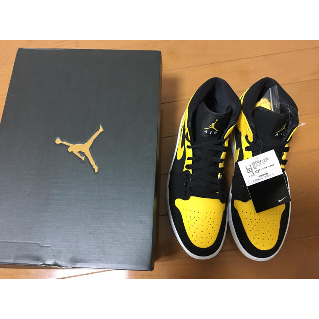 NIKE(ナイキ)のNIKE aj1MID NEW LOVE2017【入手困難!!size27.5】 メンズの靴/シューズ(スニーカー)の商品写真