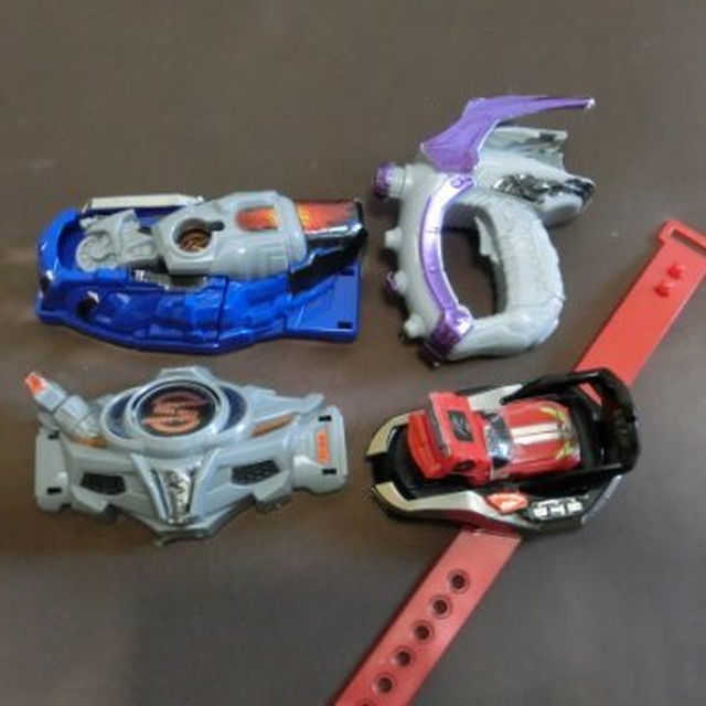 バンダイ食玩ミニプラ 仮面ライダードライブ ベルトなど 中古 の通販 By ヒサキンの父の店 ラクマ バンダイ食玩ミニプラ 仮面ライダードライブ ベルトなど 中古 の通販 By ヒサキンの父の店 ラクマ