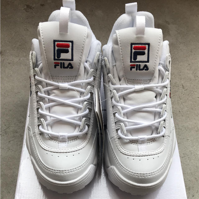 FILA(フィラ)の24.0cm FILA DISRUPTOR2 白フィラ 厚底スニーカー 新品 レディースの靴/シューズ(スニーカー)の商品写真