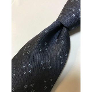 ルイヴィトン(LOUIS VUITTON)の LOUIS VUITTON ルイヴィトン 紺　ドット イタリア製(ネクタイ)