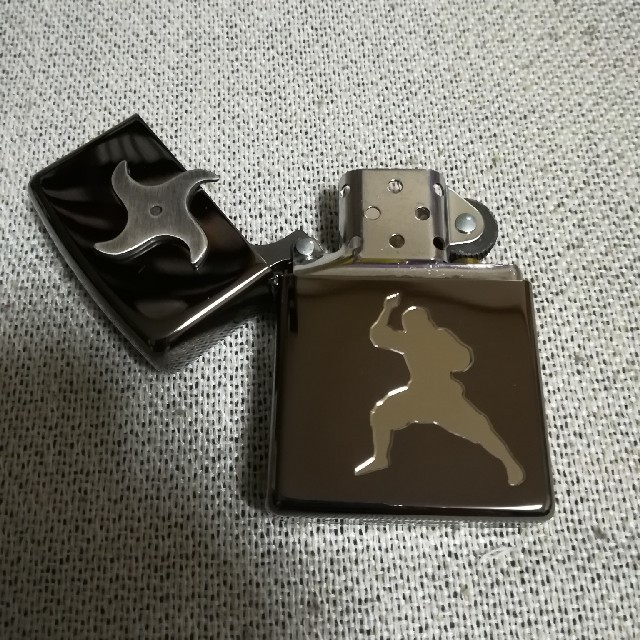 ZIPPO(ジッポー)の新品未使用 / ZIPPO / 忍者B メンズのファッション小物(タバコグッズ)の商品写真