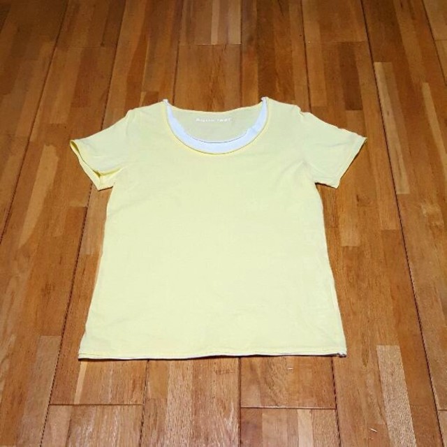 しまむら(シマムラ)の[美品] Tシャツ
 レディースのトップス(Tシャツ(半袖/袖なし))の商品写真