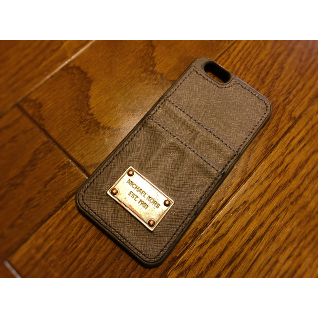 Michael Kors(マイケルコース)の【MICHAEL KORS/マイケルコース】スマホケース/iPhone6/6S スマホ/家電/カメラのスマホアクセサリー(iPhoneケース)の商品写真