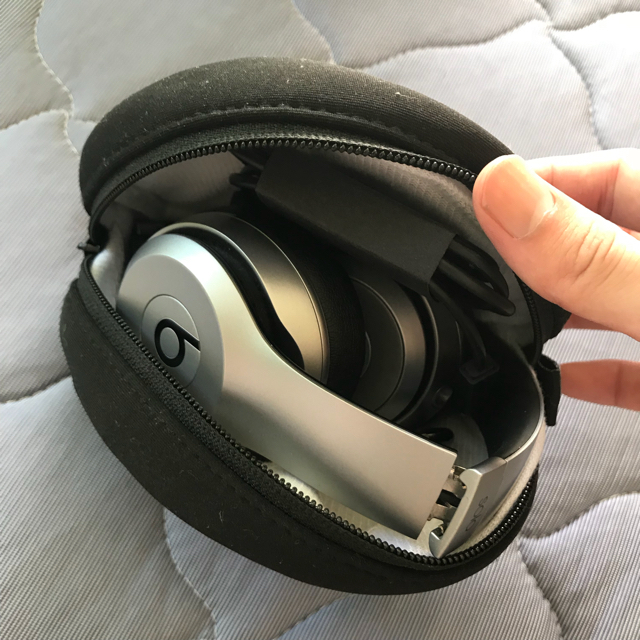 Beats by Dr Dre(ビーツバイドクタードレ)のBeats by Dr.Dre Solo2 wireless スマホ/家電/カメラのオーディオ機器(ヘッドフォン/イヤフォン)の商品写真