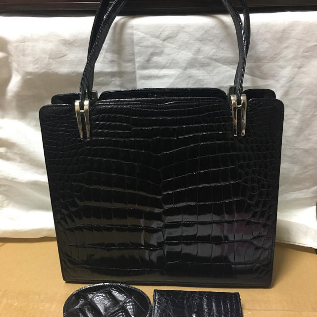 Crocodile(クロコダイル)の定価150万円 コンテス クロコダイルバッグ COMTESSE レディースのバッグ(ハンドバッグ)の商品写真