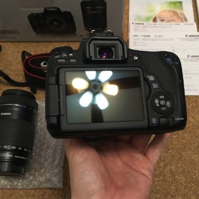 Canon(キヤノン)の【ゆちゃんさん専用】　【美品】　EOS 8000D ダブルズームキット　 スマホ/家電/カメラのカメラ(デジタル一眼)の商品写真