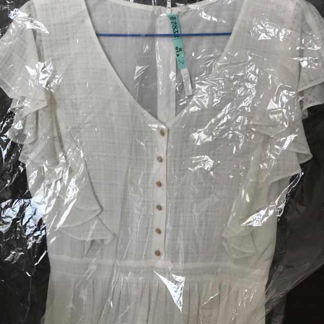 MERCURYDUO(マーキュリーデュオ)のこじはる着用☆真っ白なワンピース レディースのワンピース(ロングワンピース/マキシワンピース)の商品写真