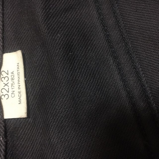 H&M ブラック ジーンズ メンズのパンツ(デニム/ジーンズ)の商品写真
