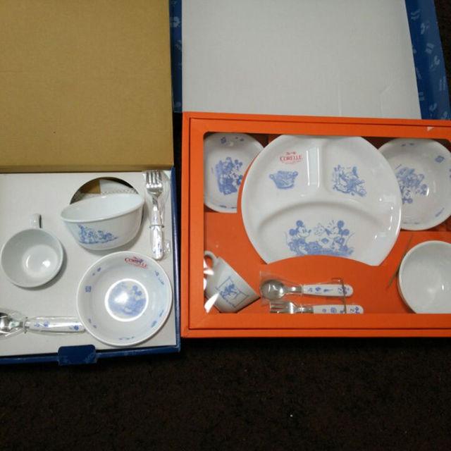 CORELLE(コレール)の新品☆コレール ディズニーライフデラックスセット インテリア/住まい/日用品のキッチン/食器(食器)の商品写真