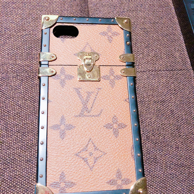 LOUIS VUITTON(ルイヴィトン)の正規品 最終値下げ！ルイヴィトン  アイトランク  iPhone7,8 スマホ/家電/カメラのスマホアクセサリー(iPhoneケース)の商品写真