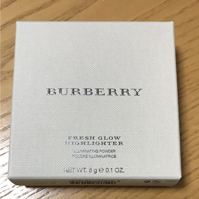 BURBERRY(バーバリー)のバーバリー  フレッシュグロウ ハイライター  01   5g コスメ/美容のベースメイク/化粧品(フェイスパウダー)の商品写真