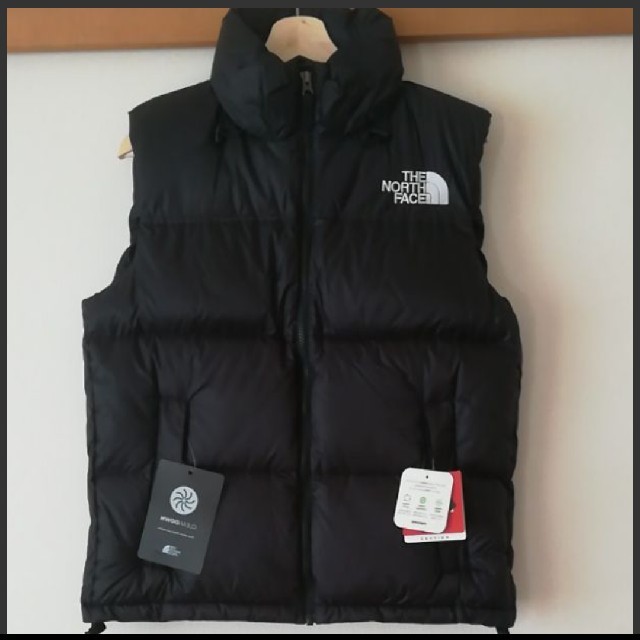 THE NORTH FACE(ザノースフェイス)のTHE NORTH FACE   NUPTSE LIGHT VEST メンズのジャケット/アウター(ダウンベスト)の商品写真