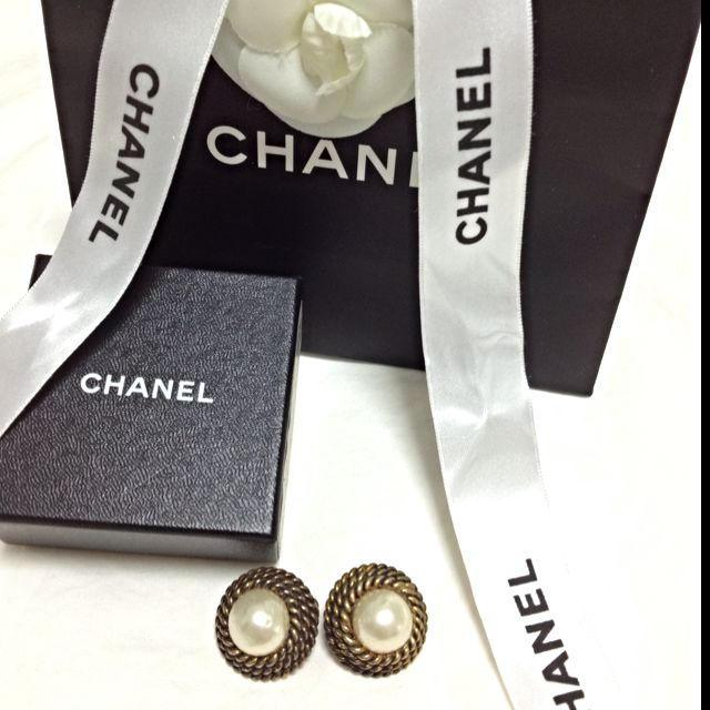 CHANEL - オールド ココシャネル パールイヤリングの通販 by 出品再開しました毎日出品中☺︎プロフ必読 ｜シャネルならラクマ