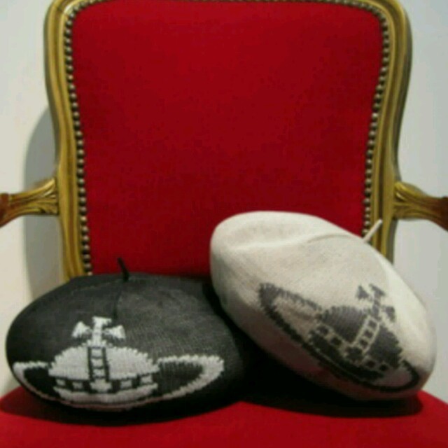 Vivienne Westwood(ヴィヴィアンウエストウッド)のヴィヴィアン♡ベレー帽 レディースの帽子(ハンチング/ベレー帽)の商品写真