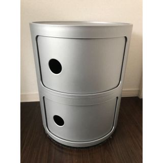 kartell(リビング収納)のフリマアイテム一覧 kartell(リビング収納)のフリマアイテム一覧