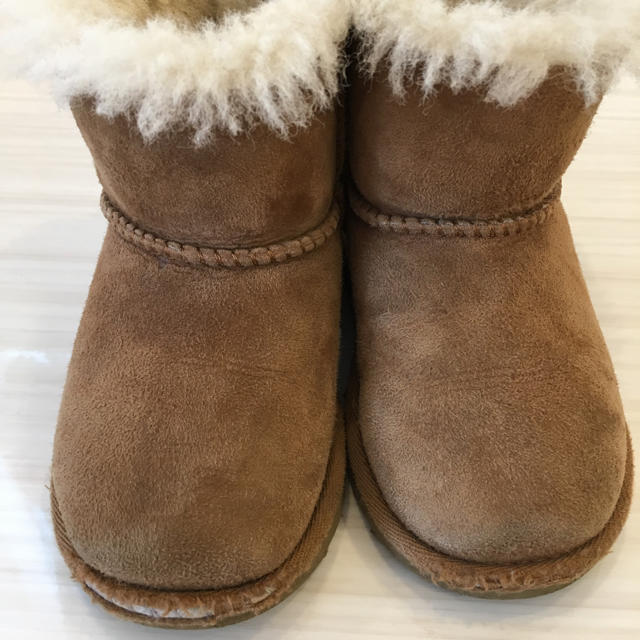 UGG(アグ)のUGGムートンブーツ♡ キッズ/ベビー/マタニティのキッズ靴/シューズ(15cm~)(ブーツ)の商品写真