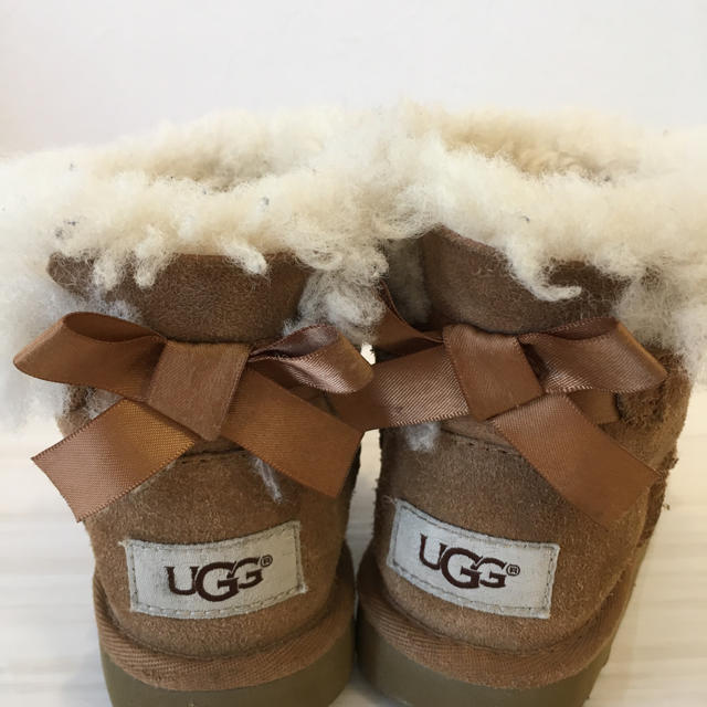 UGG(アグ)のUGGムートンブーツ♡ キッズ/ベビー/マタニティのキッズ靴/シューズ(15cm~)(ブーツ)の商品写真