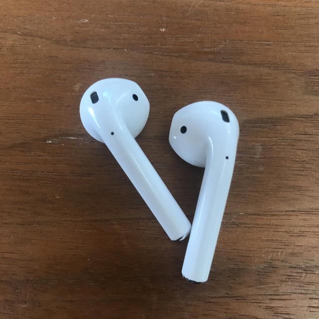 Apple(アップル)の【本体のみ】アップル エアーポッド Apple Airpods スマホ/家電/カメラのオーディオ機器(ヘッドフォン/イヤフォン)の商品写真