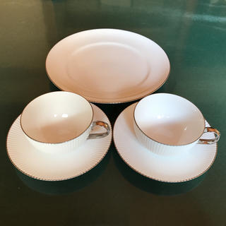 ノリタケ(Noritake)のティーカップ&ソーサー デザート皿セット(グラス/カップ)