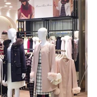 Debut de Fiore(ロングコート)のフリマアイテム一覧 Debut de Fiore(ロングコート)のフリマアイテム一覧