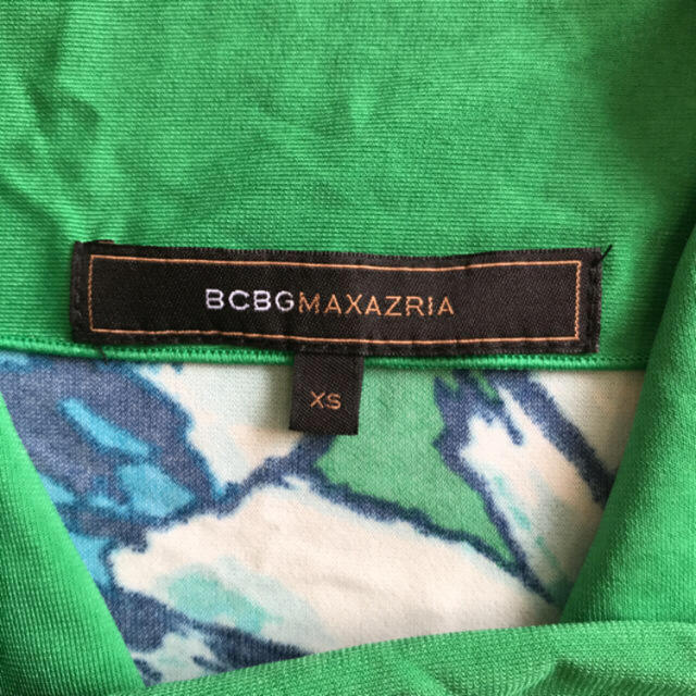 BCBGMAXAZRIA(ビーシービージーマックスアズリア)の値下げ★BCBGマックスアズリア ジャージーワンピース フレンチスリーブ花柄XS レディースのワンピース(ひざ丈ワンピース)の商品写真