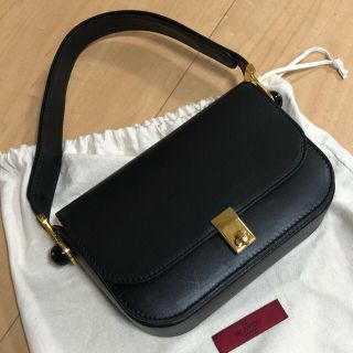 ヴァレンティノ(VALENTINO)のVALENTINOショルダーバッグ(ショルダーバッグ)