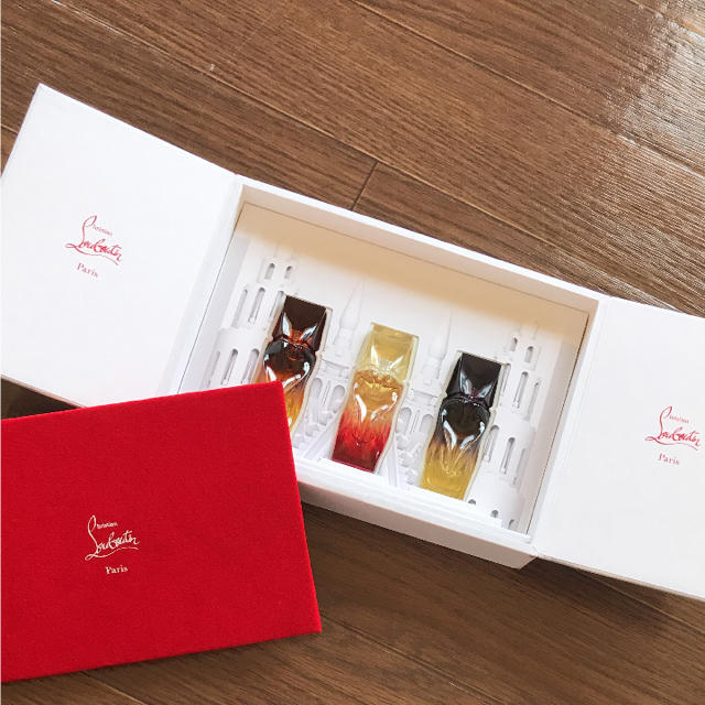 Christian Louboutin(クリスチャンルブタン)のルブタン 香水セット 値下げ コスメ/美容の香水(香水(女性用))の商品写真