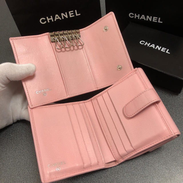 CHANEL(シャネル)のシャネル   カメリア 折り財布&キーケース レディースのファッション小物(財布)の商品写真