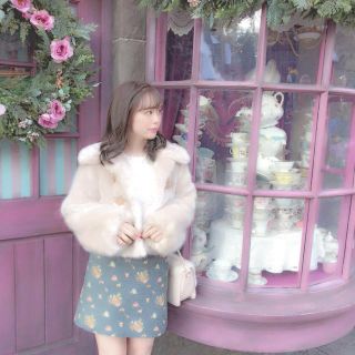 ダズリン(dazzlin)の【美品】♡dazzlin ローズモールジャガード 台形スカート グリーン♡(ミニスカート)