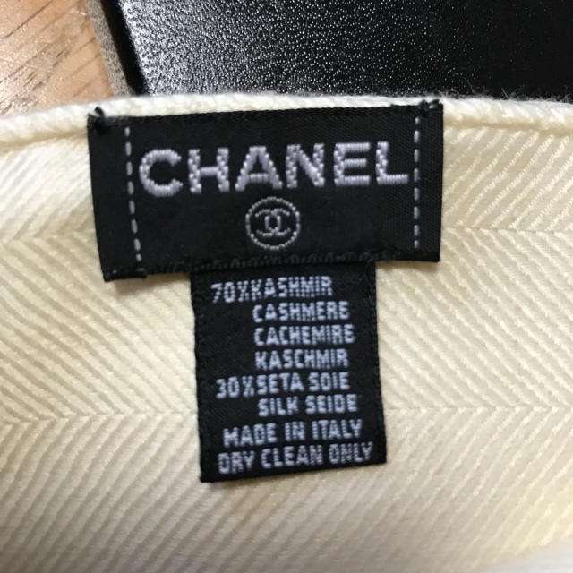 CHANEL(シャネル)の【未使用品】シャネルストール レディースのファッション小物(ストール/パシュミナ)の商品写真