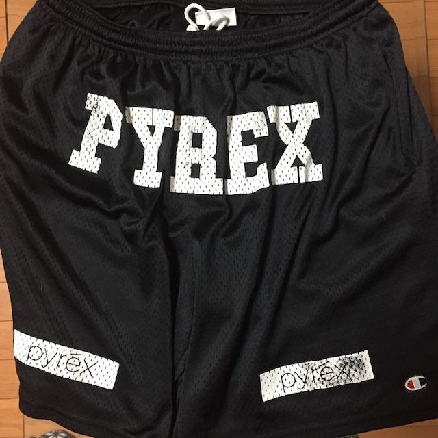 Champion(チャンピオン)のPYREX VISION ショーツ 正規 メンズのパンツ(ショートパンツ)の商品写真