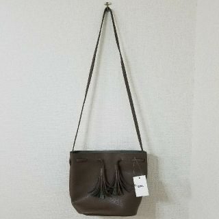 グレイル(GRL)の   【新品】GRL巾着ショルダーバッグ(ショルダーバッグ)