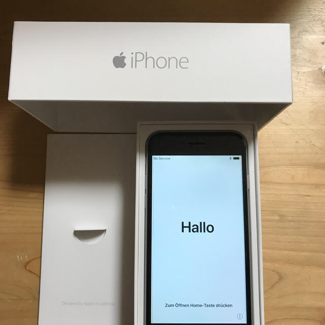 Apple(アップル)のiPhone6  128GB スマホ/家電/カメラのスマートフォン/携帯電話(携帯電話本体)の商品写真