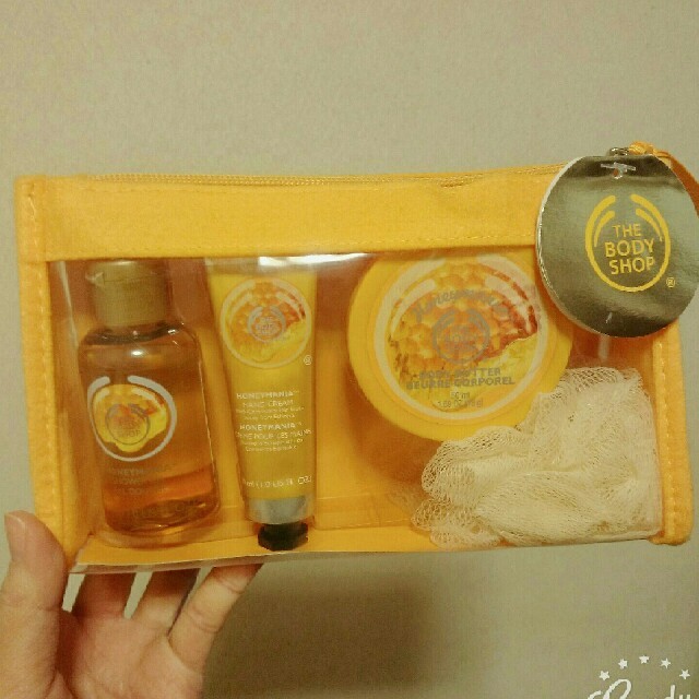 THE BODY SHOP(ザボディショップ)のハニーマニア コスメ/美容のボディケア(ボディクリーム)の商品写真