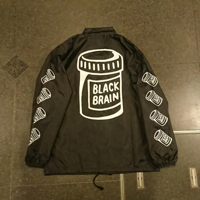 black brain コーチジャケット