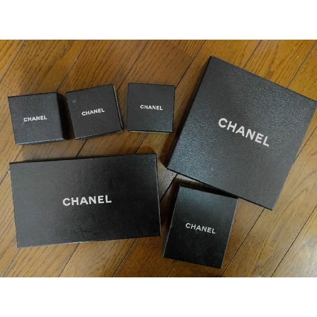 CHANEL - シャネル 箱 ギフトボックス アクセサリーボックス の通販 by むくちゃん's shop｜シャネルならラクマ