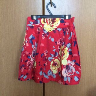 ザラ(ZARA)のZARA 花柄スカート(ミニスカート)