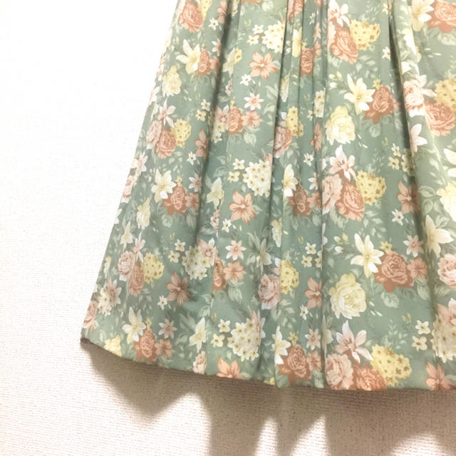 Grimoire - vintage 昭和 レトロ 花柄 プリーツ スカートの通販 by picotton closet｜グリモワールならラクマ