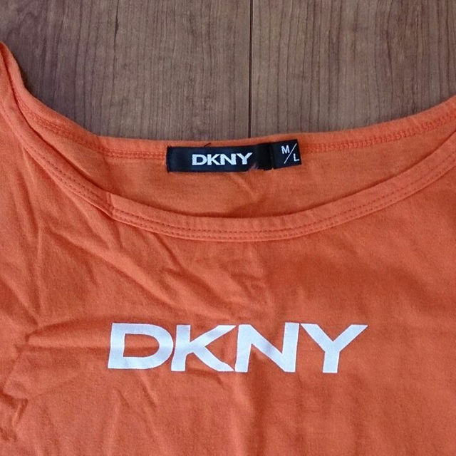 DKNY(ダナキャランニューヨーク)のダナ・キャラン レディースのトップス(タンクトップ)の商品写真