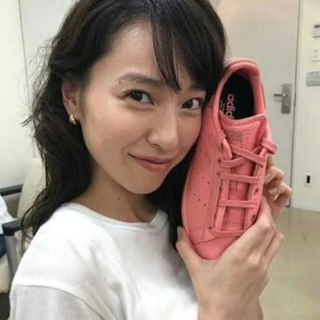 戸田恵梨香愛用 adidas originals stan smith