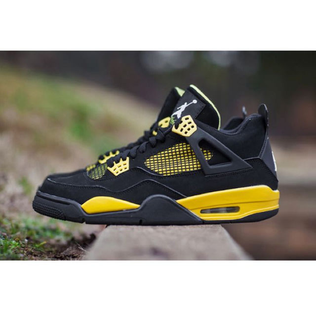 NIKE AIR JORDAN 4 RETRO THUNDER 28.5cm