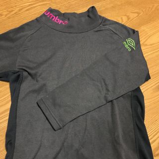 アンブロ(UMBRO)のハイネックのカットソー(Tシャツ/カットソー)