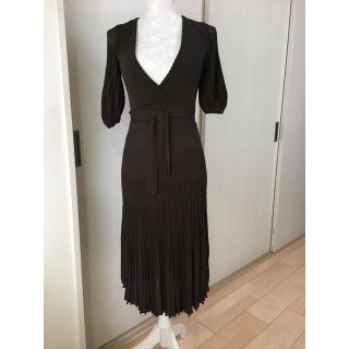 ビーシービージーマックスアズリア(BCBGMAXAZRIA)のBCBG ニットワンピース(ひざ丈ワンピース)