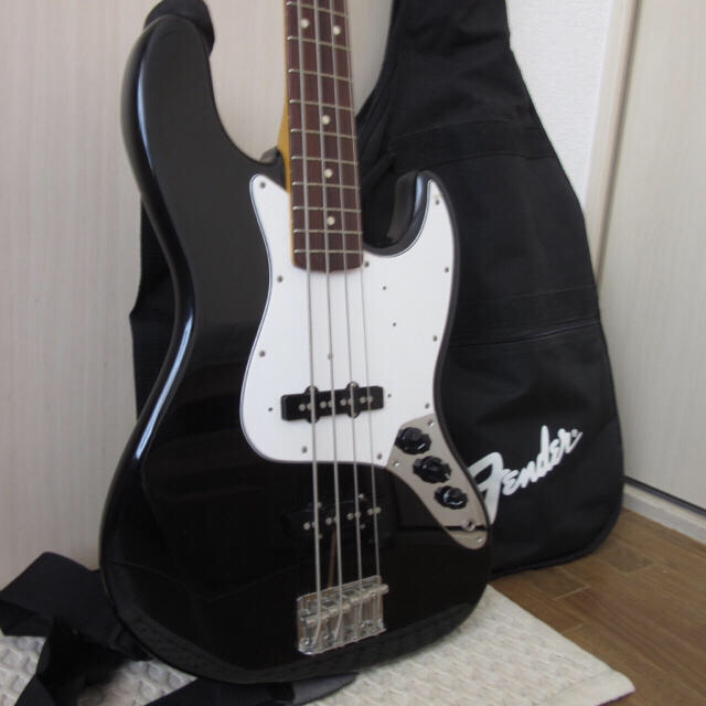 送料込み】FENDER JAPAN JB62 Black ジャズベース 送料込み】FENDER JAPAN JB62 Black ジャズベース
