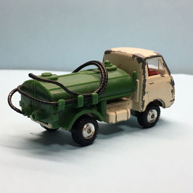 日本製黒箱トミカ Vol.37 いすゞ エルフ バキュームカー 2C 日本製黒箱トミカ Vol.37 いすゞ エルフ バキュームカー 2C