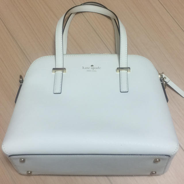 kate spade new york(ケイトスペードニューヨーク)のkate spade new york 箱付 レディースのバッグ(ハンドバッグ)の商品写真